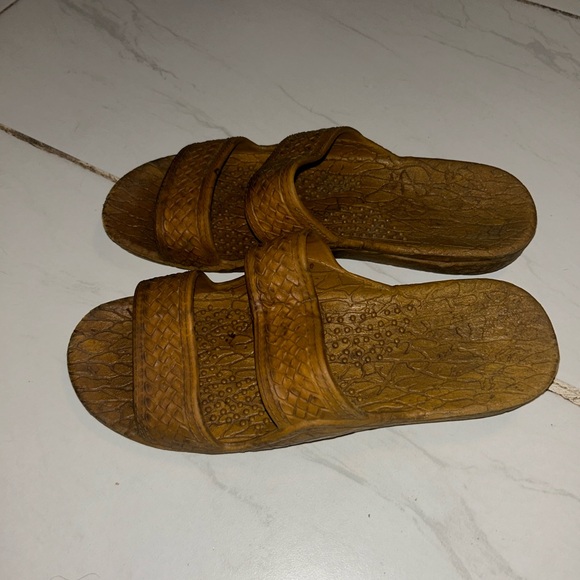 Sandals - Picture 3 of 5